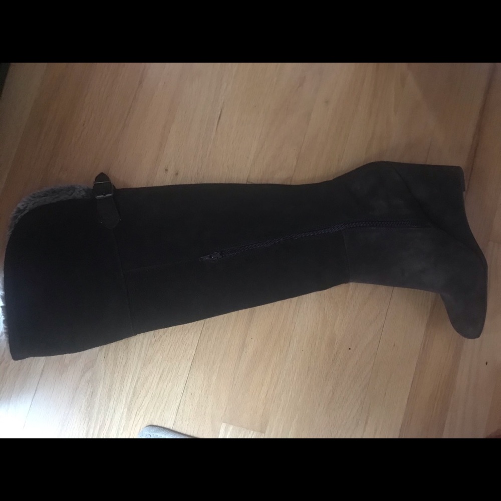 BCBGENERATION suede boot